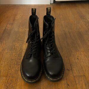 1460 Dr. Martens Boots
